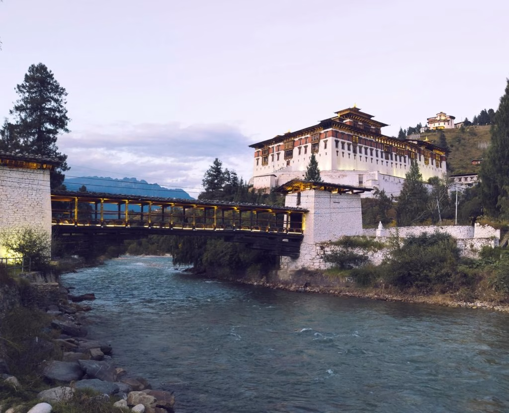 tour Bhutan dari Nepal